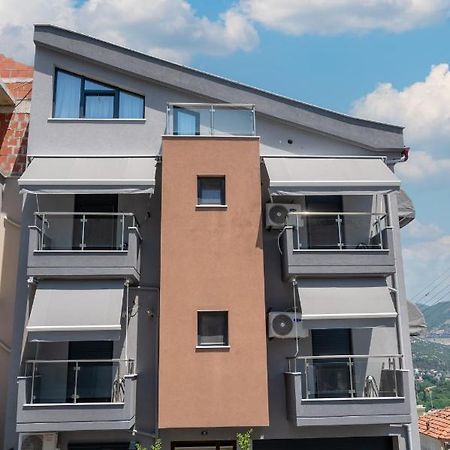 Dns Apartments Kavala Esterno foto