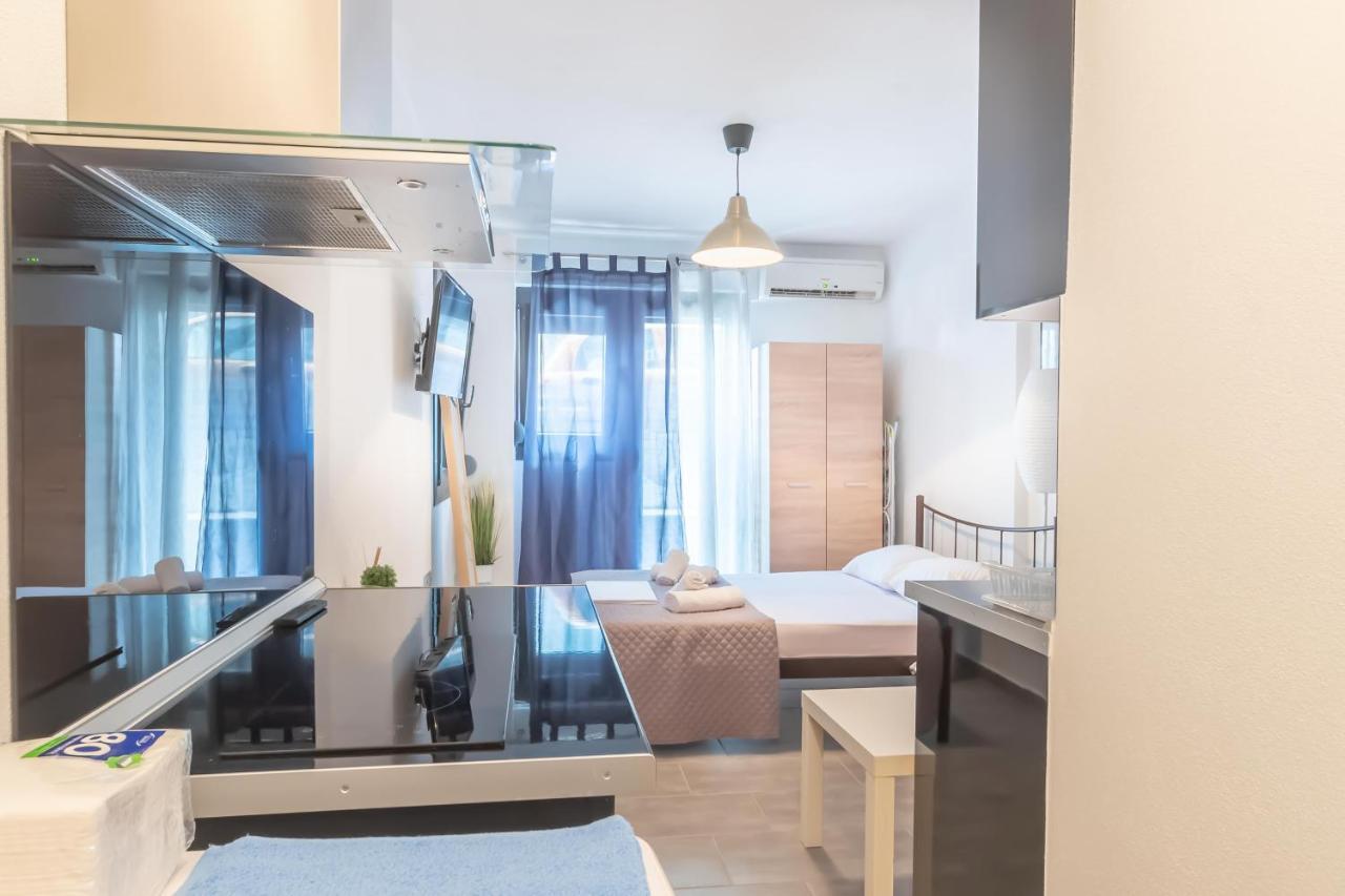 Dns Apartments Kavala Esterno foto